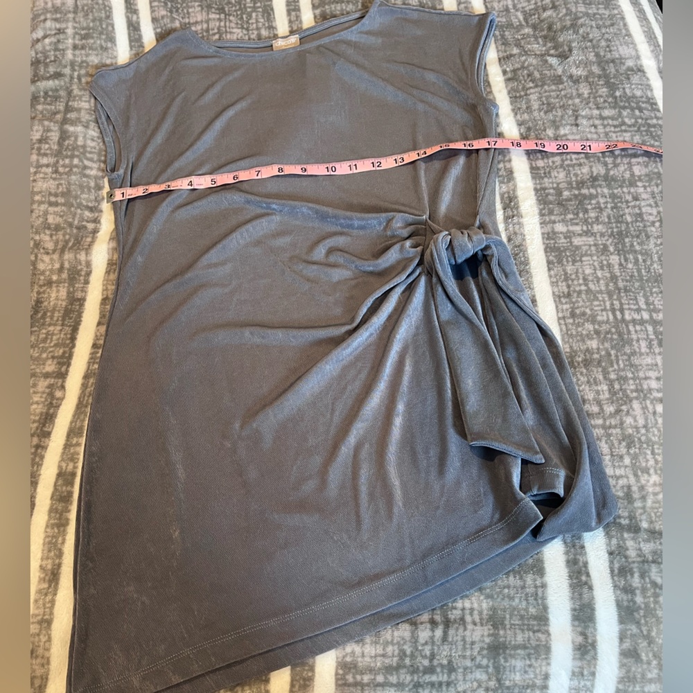 Chico's Bundle of Four Women’s Tops - Picture 10 of 15